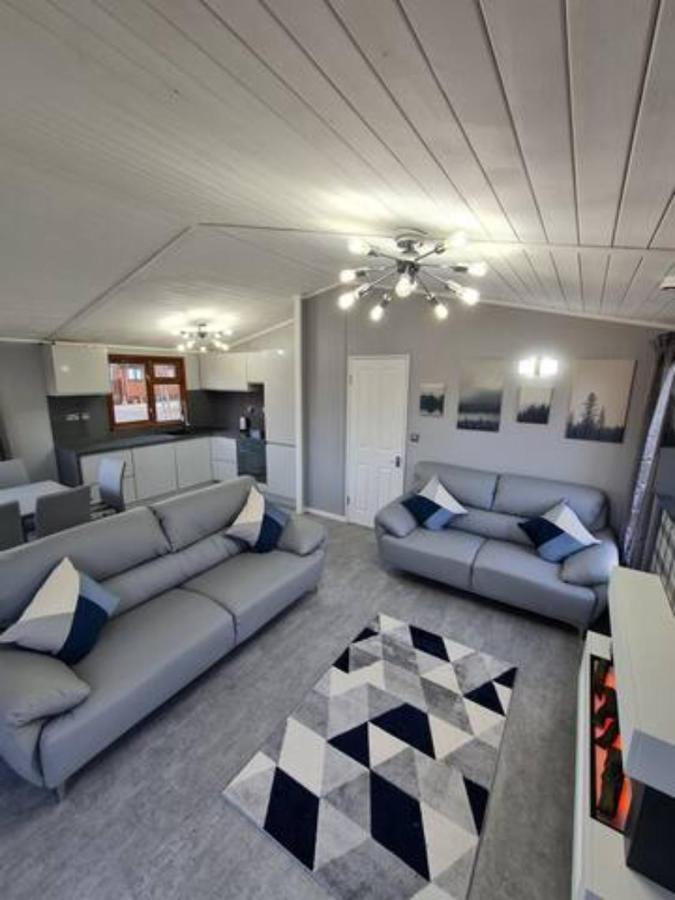 Warton 4 Bed Luxury Lodge With Hot Tub Near Lake District מראה חיצוני תמונה
